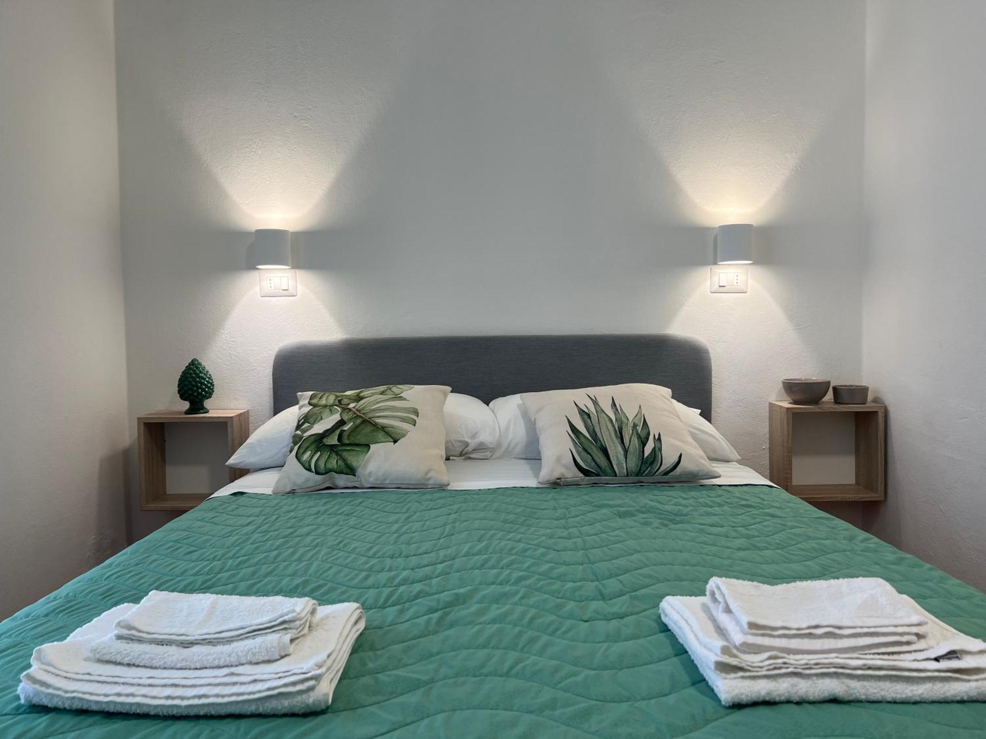 Blue Terrace Guest House Алгеро Екстериор снимка