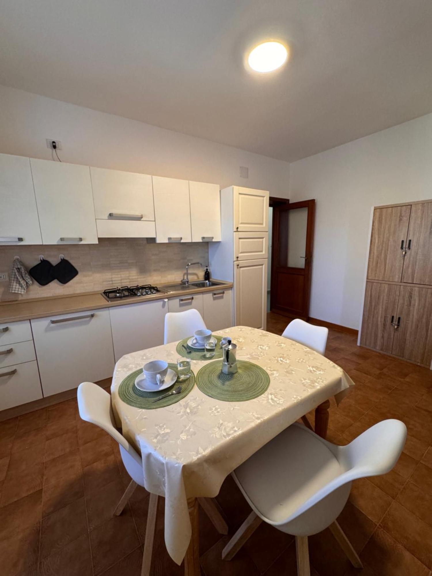 Blue Terrace Guest House Алгеро Екстериор снимка