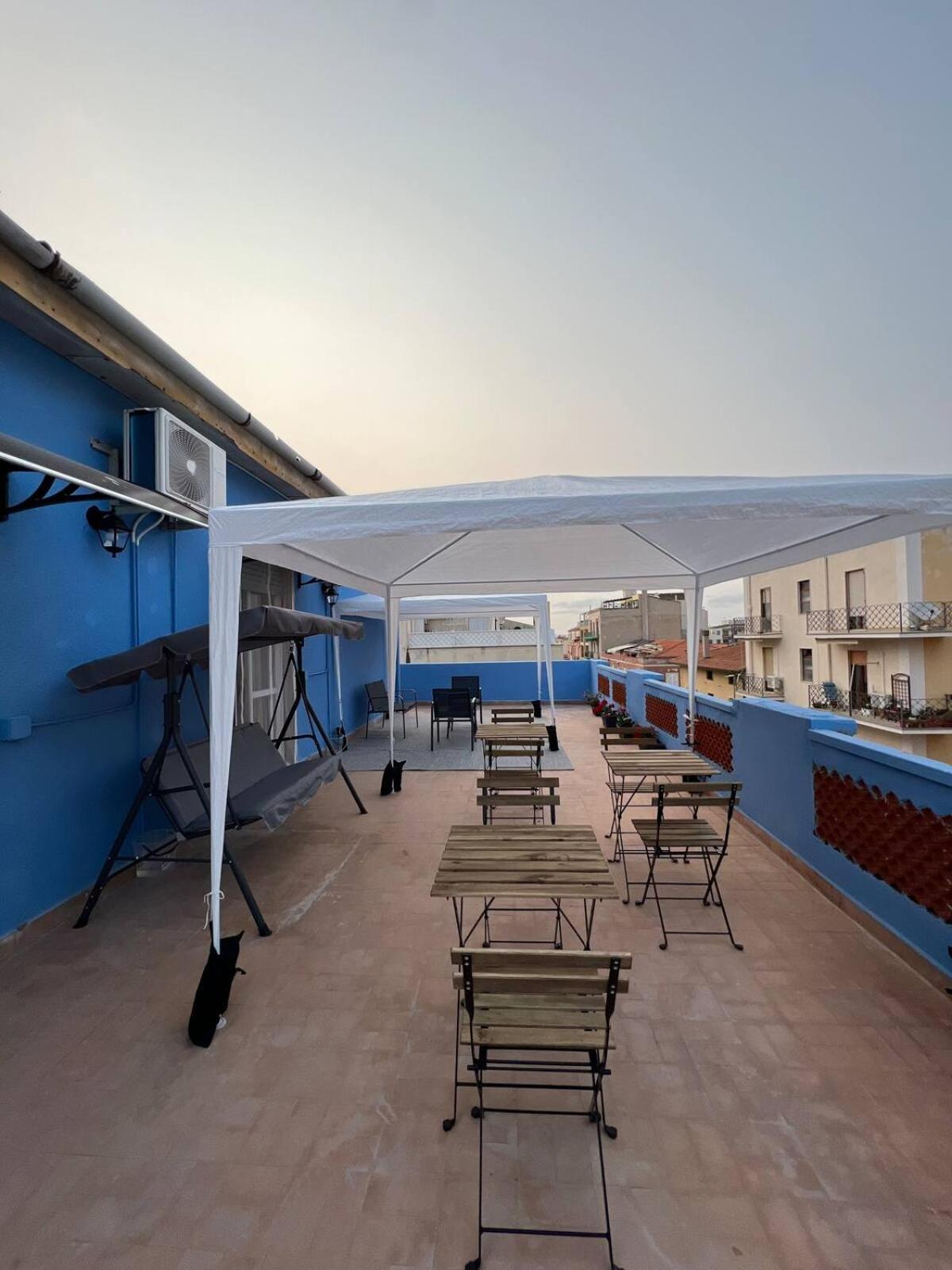 Blue Terrace Guest House Алгеро Екстериор снимка